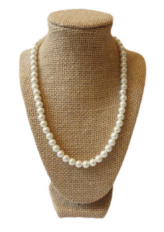 Simple Strand Pearl Necklace
