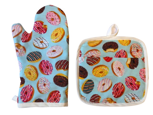 Glazed Donuts Hot Mess Oven Mitt & Baker Shop Potholder Gift Set